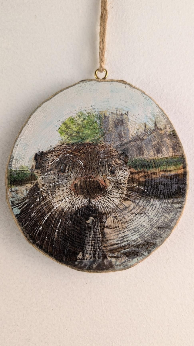 Otter by The Parish Church - Log Slice 