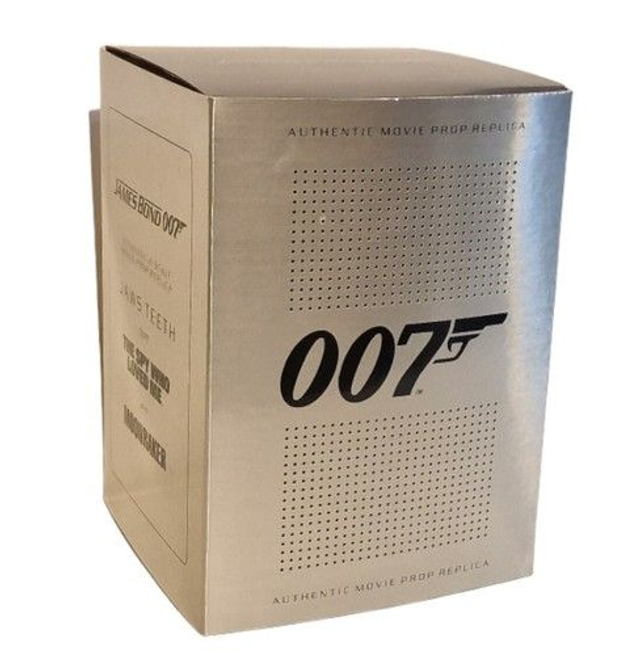 James Bond Jaws Teeth signature edition replica