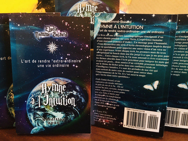 Livre HYMNE À L’INTUITION