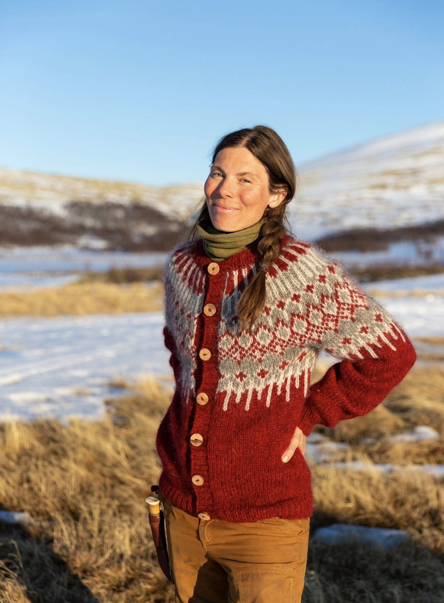 Føyka Cardigan Kit - Col 02 (Red Blåne and Troll) - Wool & Pattern - Linka Neumann