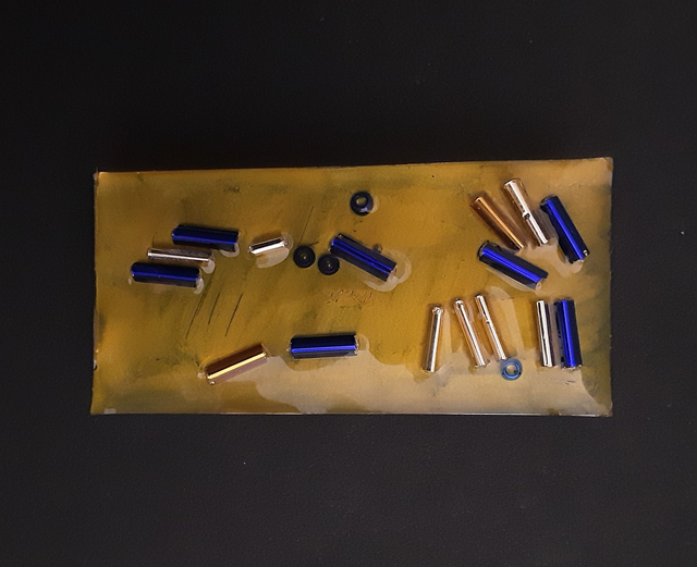 Broche grand rectangle collection Elégance fond couleur laiton incrusté or et bleu profond