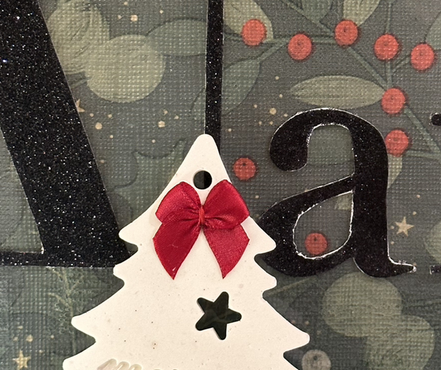 JESMONITE CHRISTMAS TREE BAUBLE