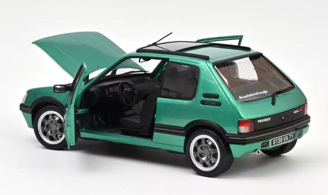Peugeot 205 GTi Griffe avec toit vitré 1991 Vert Norev 184847 1/18