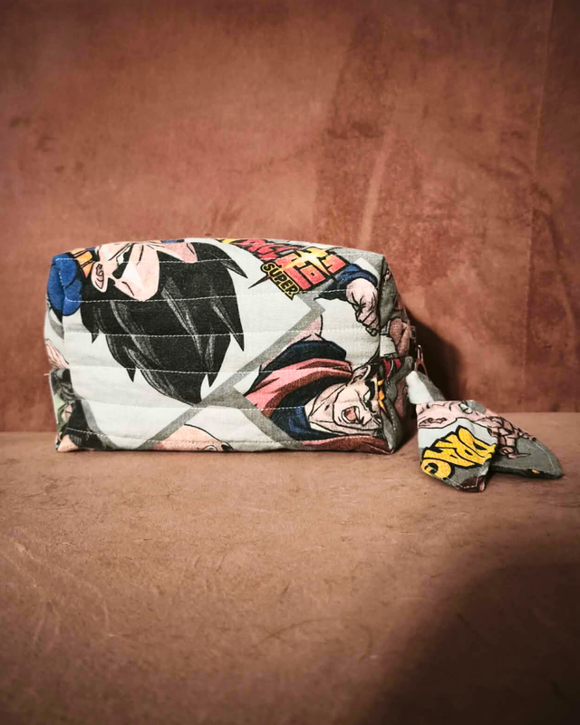 ✨ Trousse matelassée upcyclée – Édition Super Guerrier - Dragon Ball Super✨
