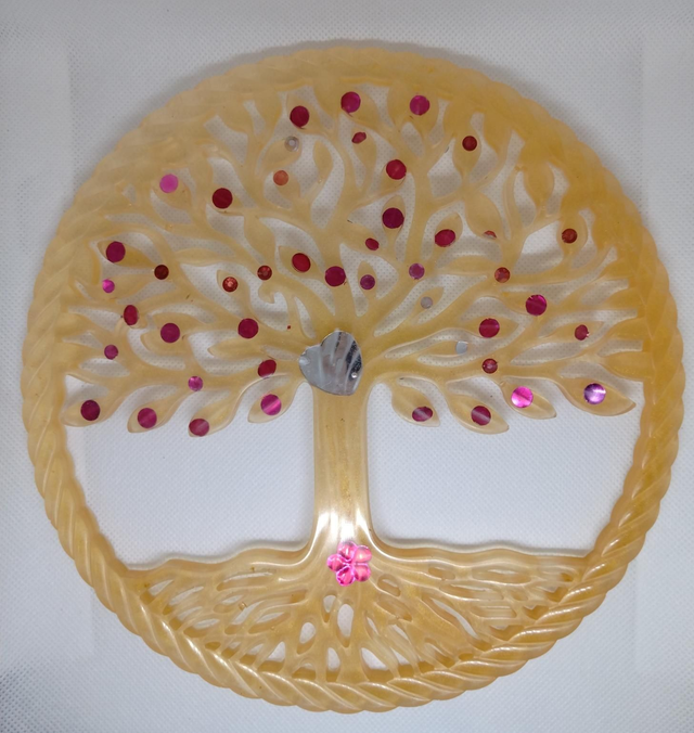 Arbre de vie doré avec inclusion de perles 