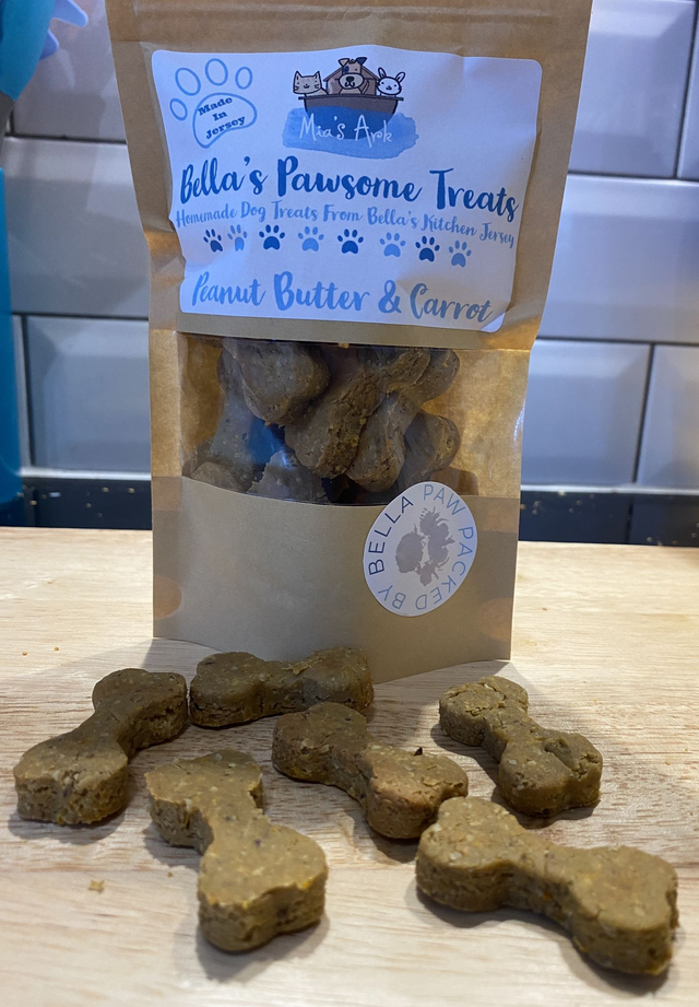 Peanut Butter &amp; Carrot Bones