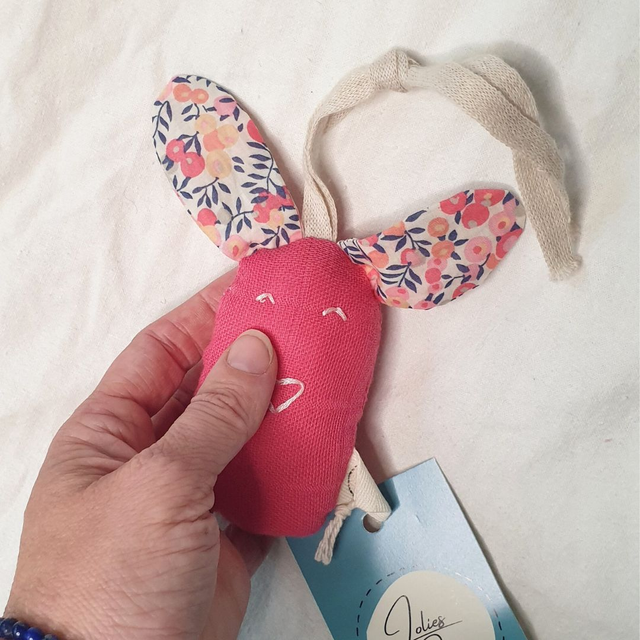 Le Kiki lapin rose à fleurs Liberty