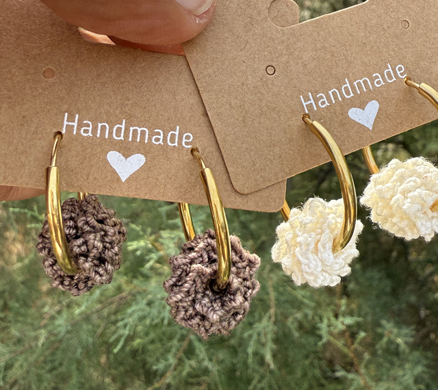 Boucles d’oreilles créoles kaki au crochet