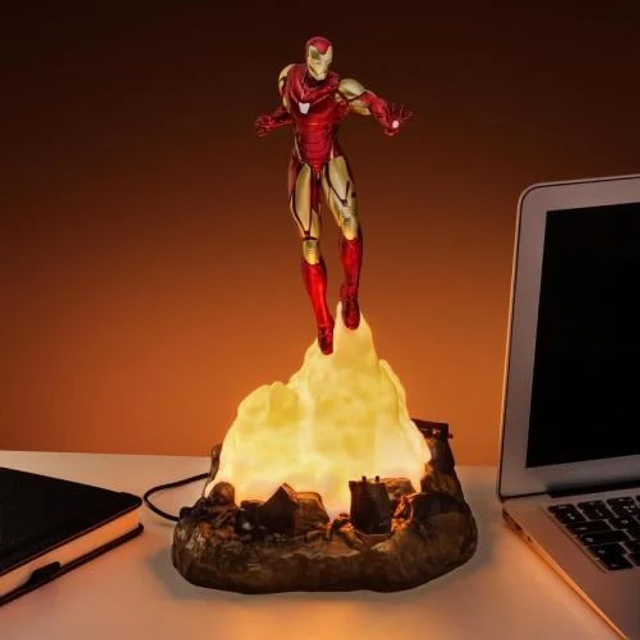 MARVEL - Iron Man - Diorama Light 31cm