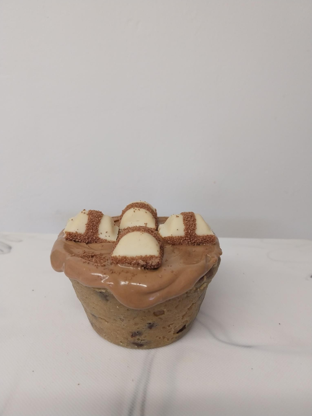 Kinder Bueno Mini Cookie Pie