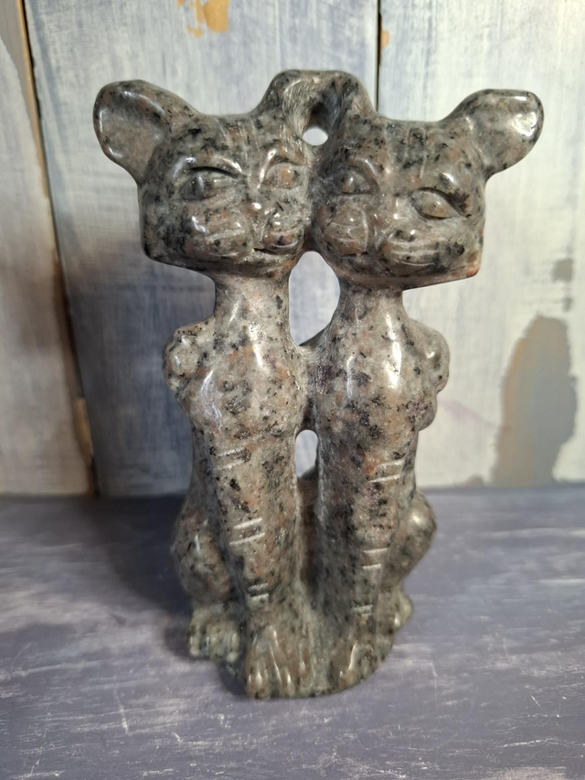 Yooperlite Siamese Cats