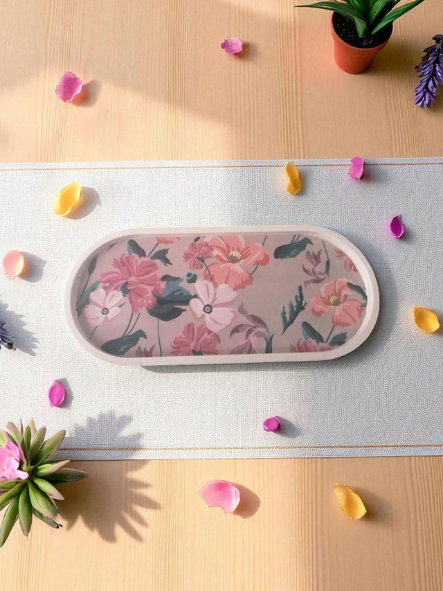 Plateau décoratif artisanal en plâtre de Paris, unique