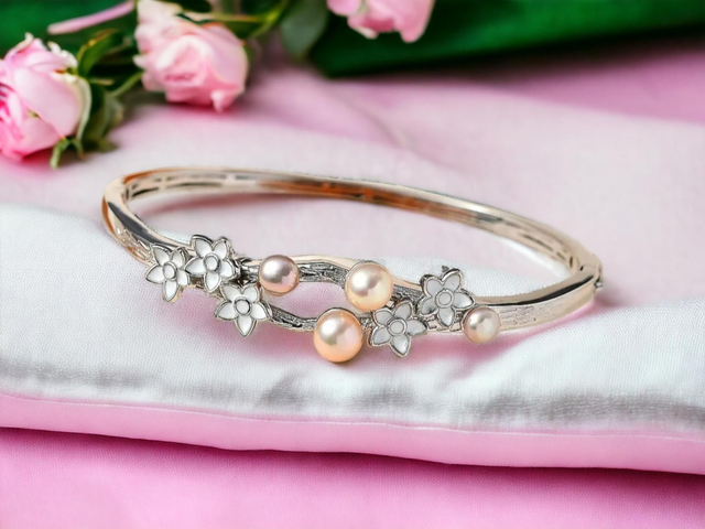 Natural Freshwater Pearls & Platinum Plated Bangle.
