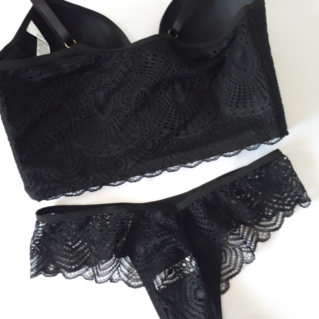 Conjunto de Lingerie Rafia Cropped com Zíper, Cor Preto