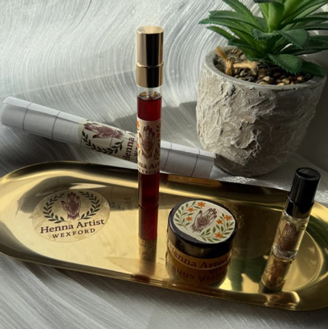 Set of 4 henna cones 