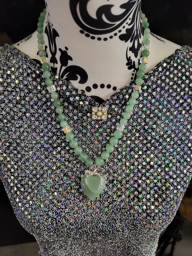 Collier en pierres naturelles 