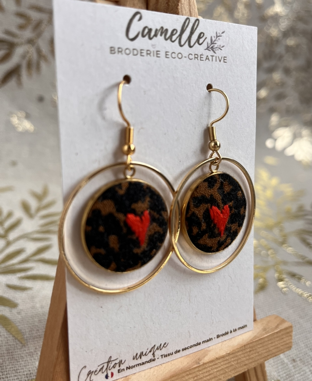Boucles d’oreilles garou/rouge