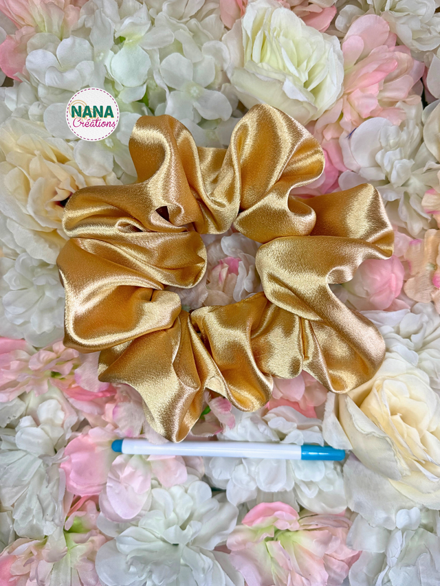 Chouchou Satin XL - Big Scrunchie - Lumière - Doré – Fait main