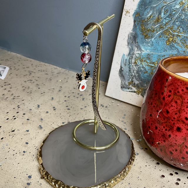 Christmas bookmark with colourful beads. Gift for book lovers.