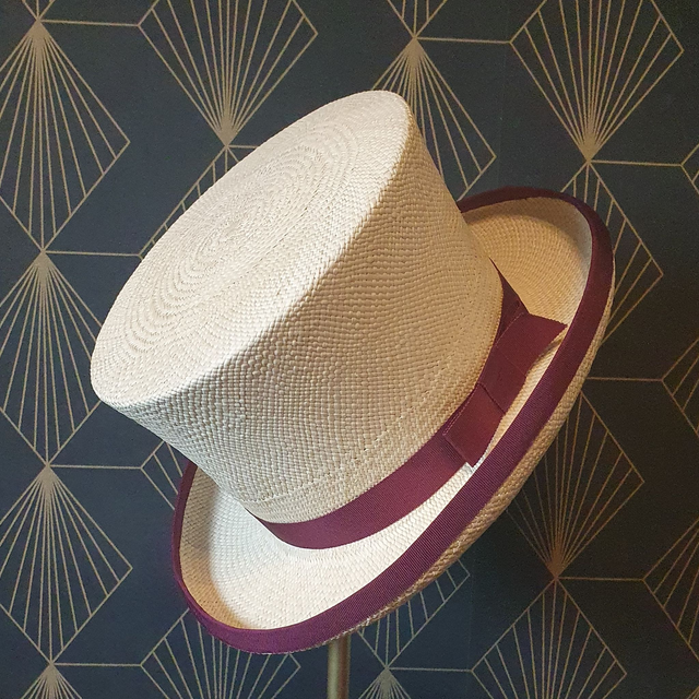 Haut de forme en paille panama