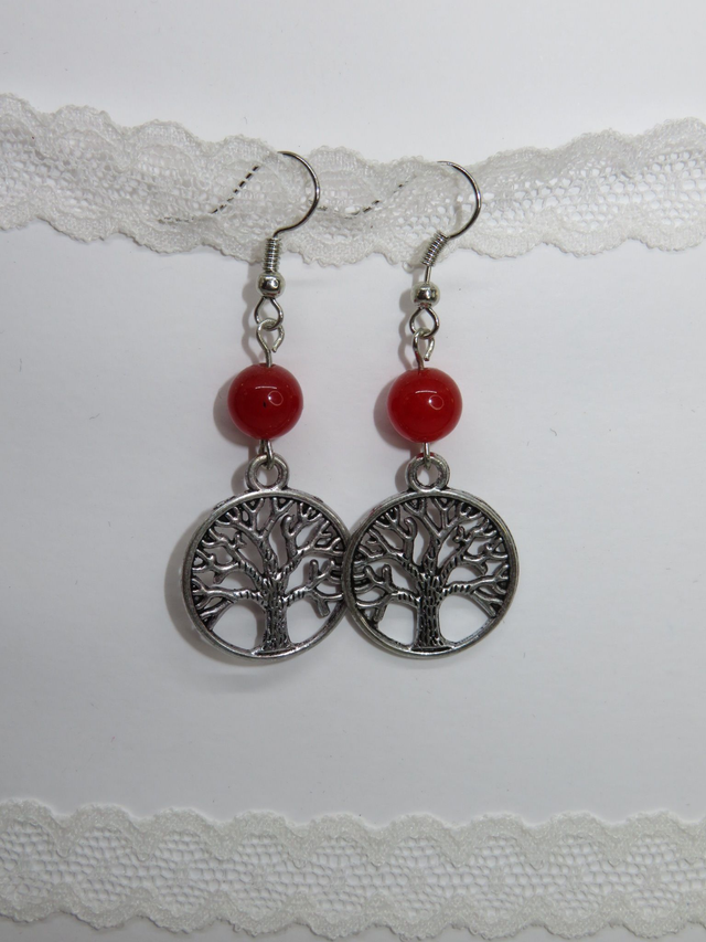 Boucle d'oreille rouge et arbre de vie 