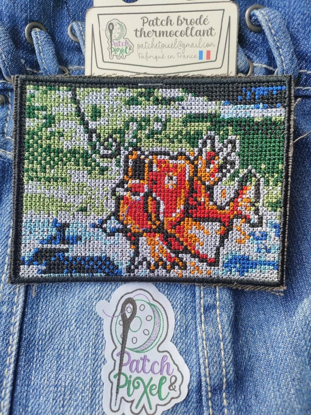 Patch brodé thermocollant pixel art magicarpe 