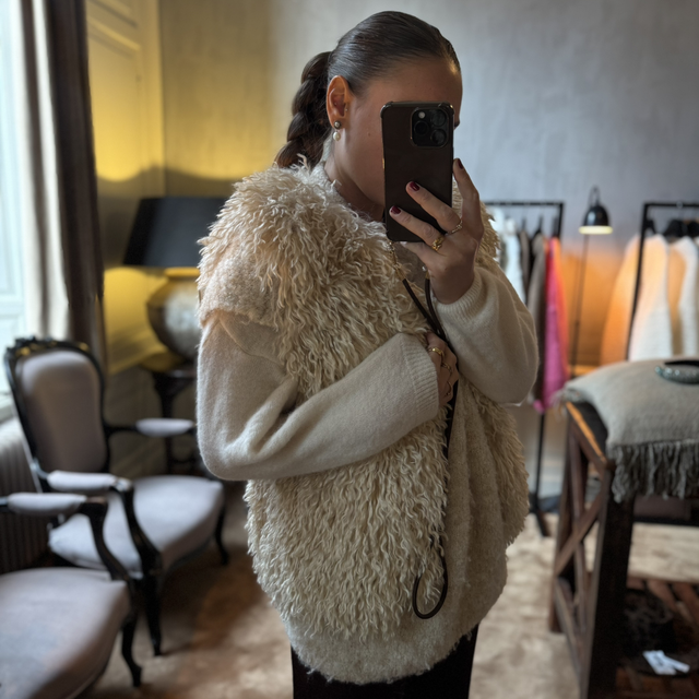Furry Vest Off White