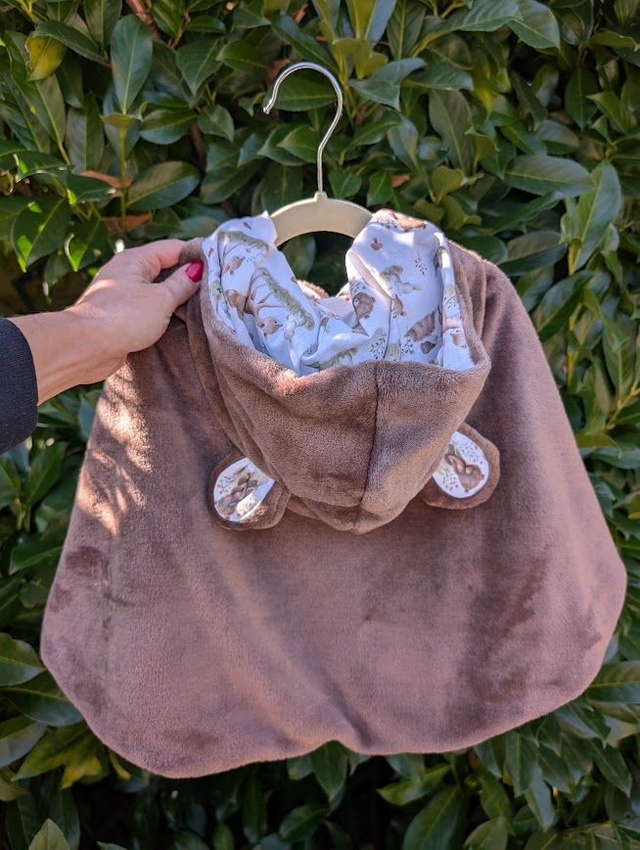 Cape ourson enfant