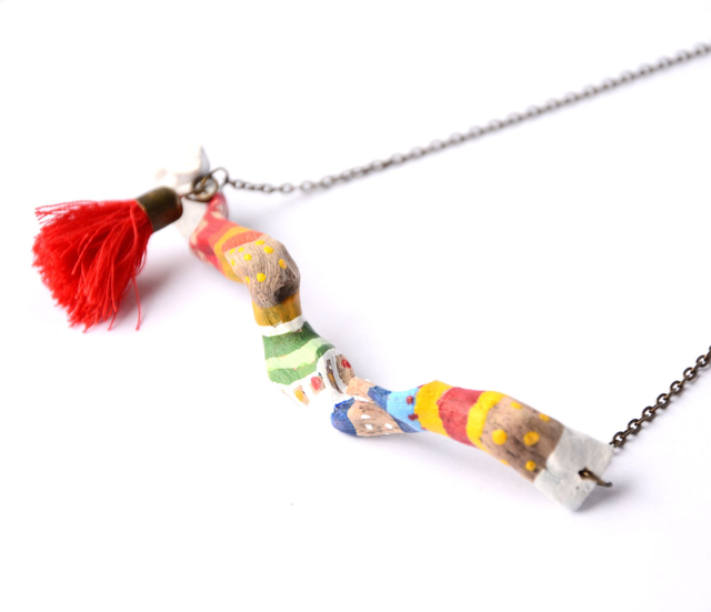 Collier Création Bois Flotté Peint à la Main - Multicolore - Pièce Artisanale et Unique