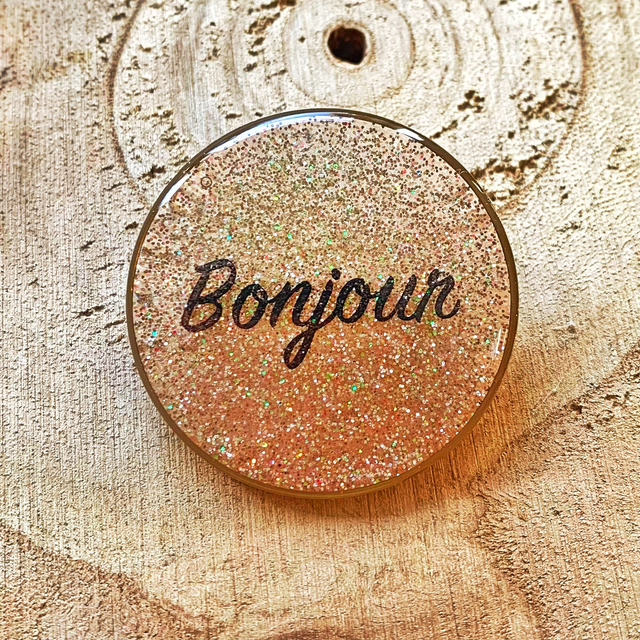 Broche Bonjour