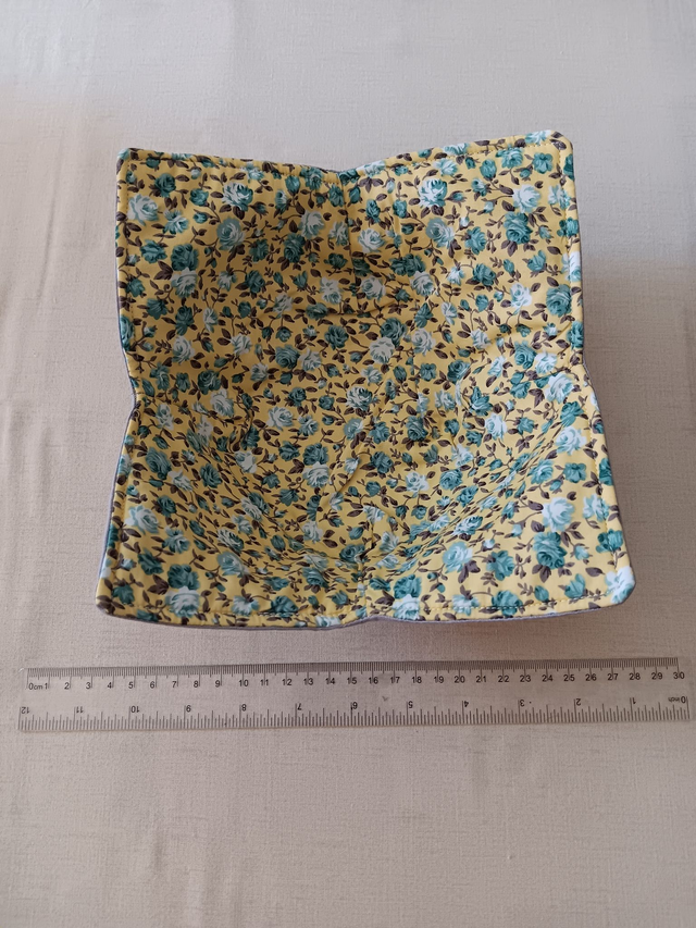 Bowl Cosy Reversible Grey and Yellow Floral Print Cotton Fabric