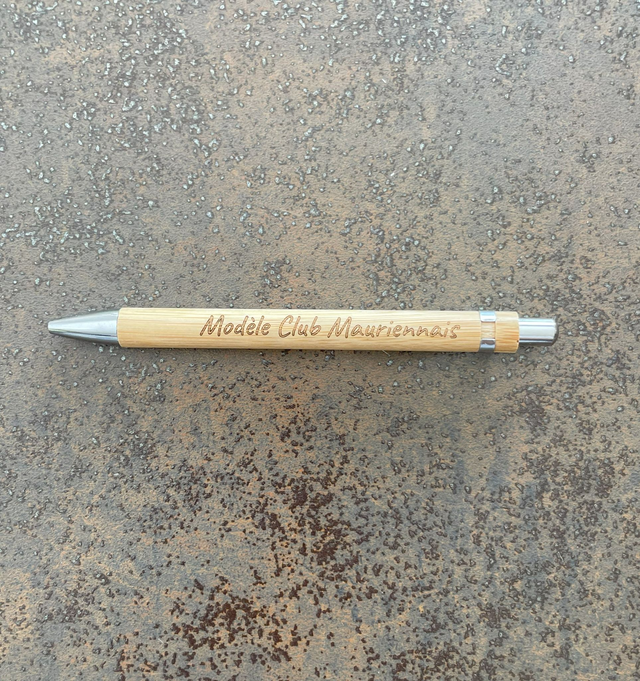 Stylo en bambou MCM