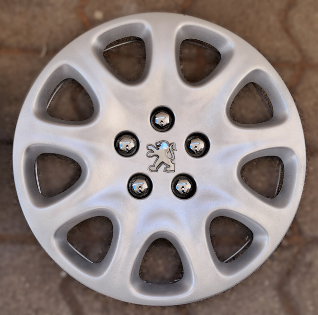 Enjoliveur Peugeot 807 modèle: Adagio 15p occasion 