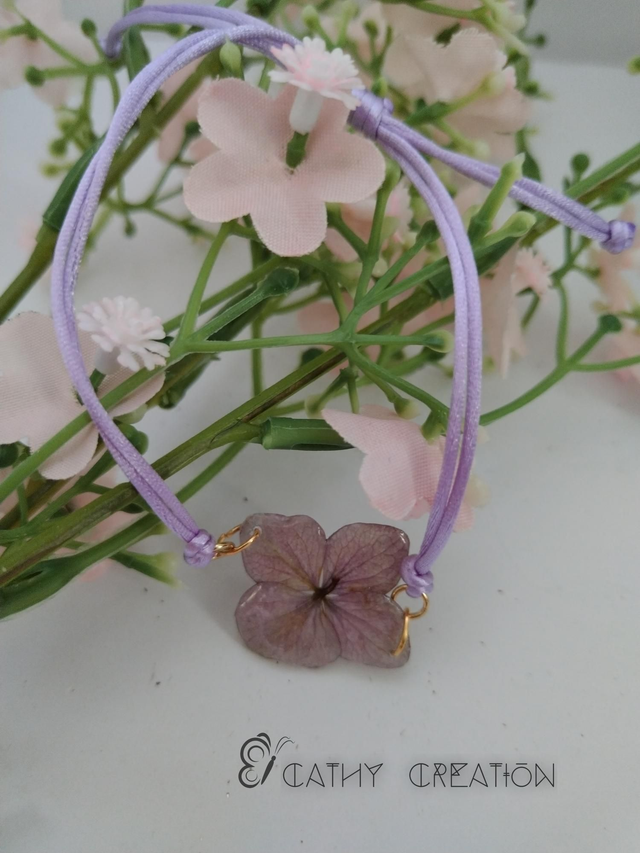 Bracelet réglable fleur naturelle 