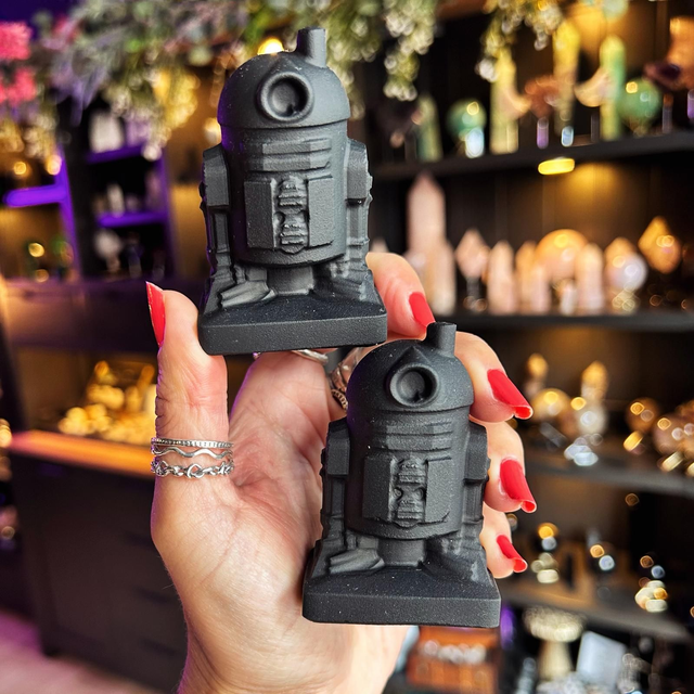 R2-D2 Obsidian Carving R32B 
