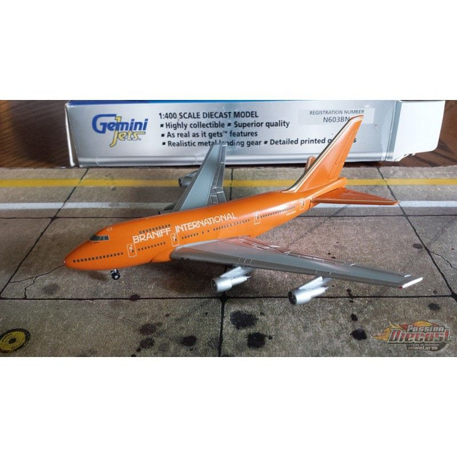 Braniff International Airlines B747SP (N603BN), 1:400