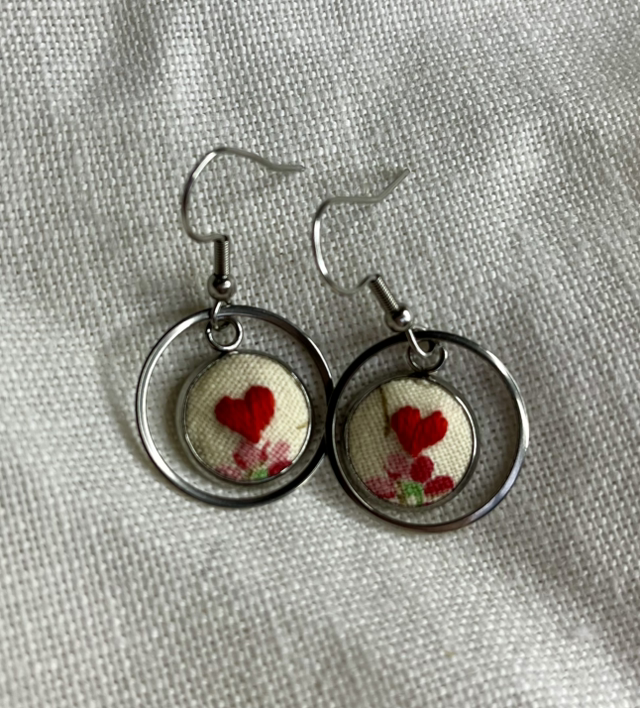 Boucles d’oreilles Petite Marcelle rouge/fleuri