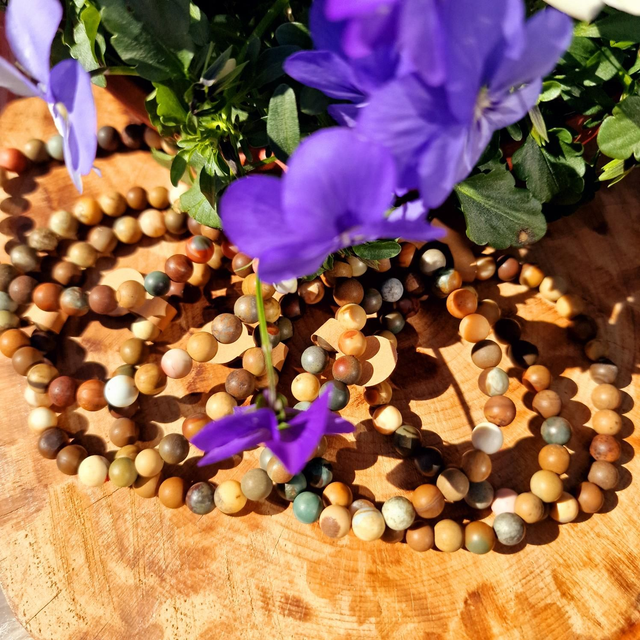Alashan 8mm Beaded Bracelet 