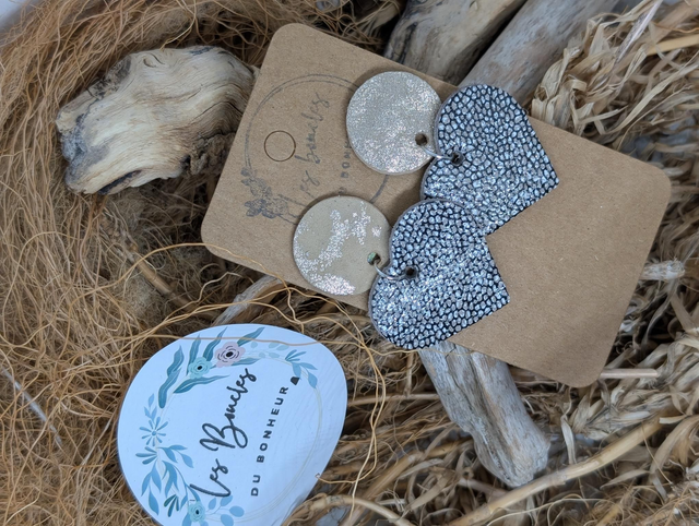 Boucles d&#039;oreilles Coeur ❤️  gris noir c2051