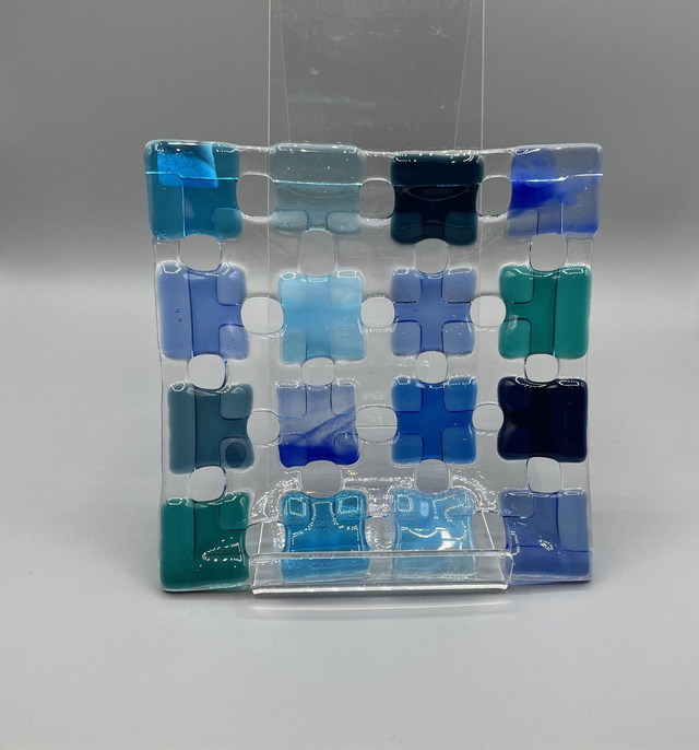 Blue/Green transparent lattice dish