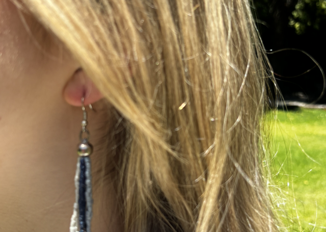 Aros bola mostacilla múltiple azul