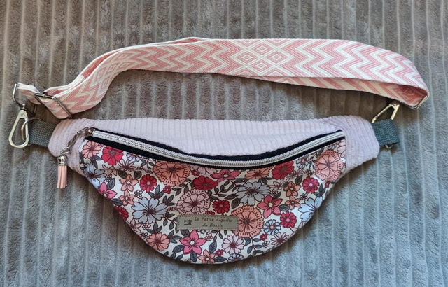 Sac banane petit, fleurs rose 