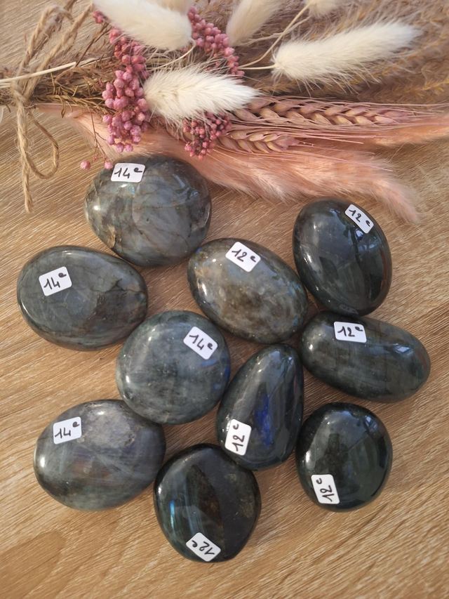 Galet de labradorite
