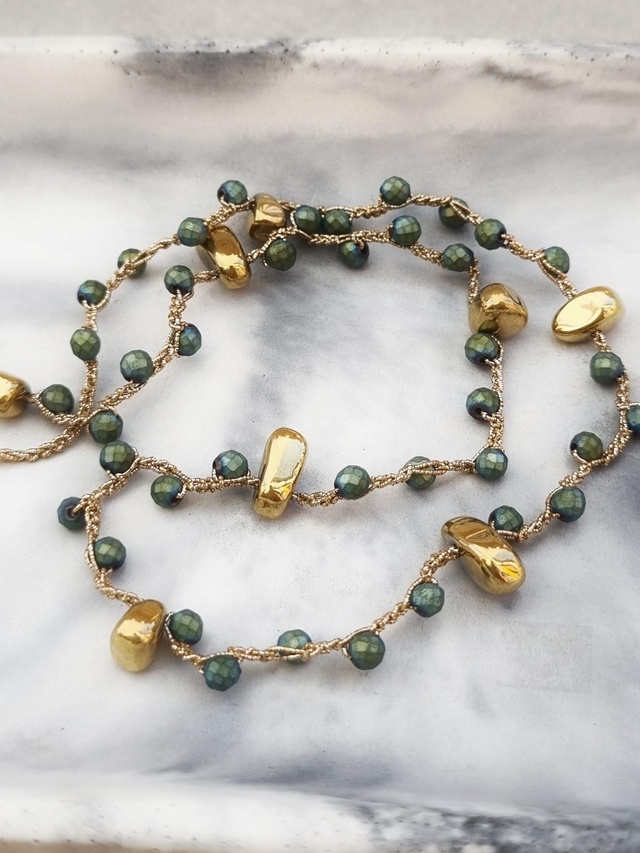 Collier court Lagos doré