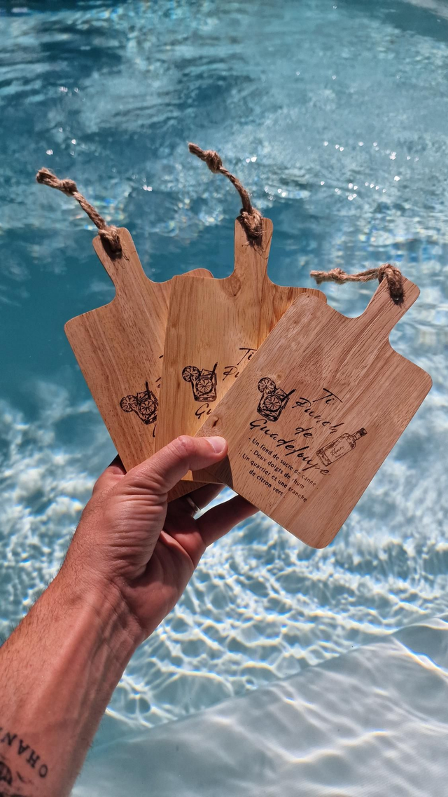 Planchette à découper en hévéa 