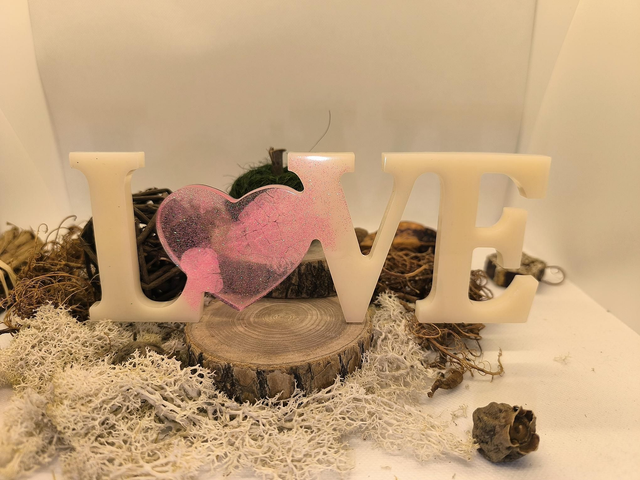 Décoration &quot;LOVE&quot; beige et rose pailletté 