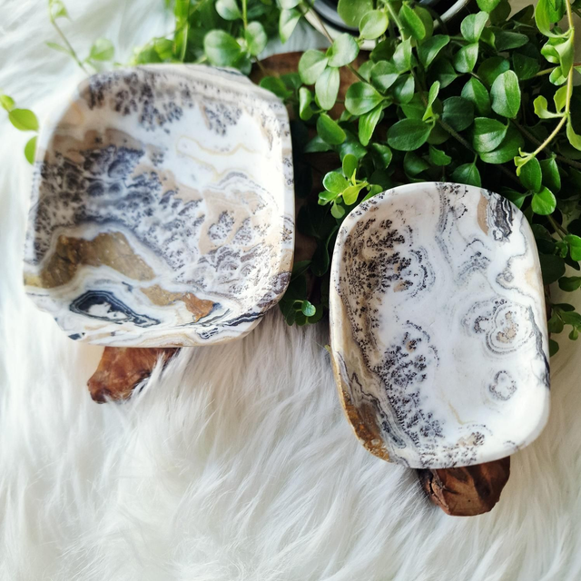 Dendritic Calcite Bowl 