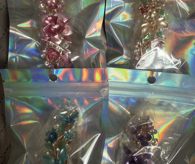 Haarspange Blume und Glitzersteine