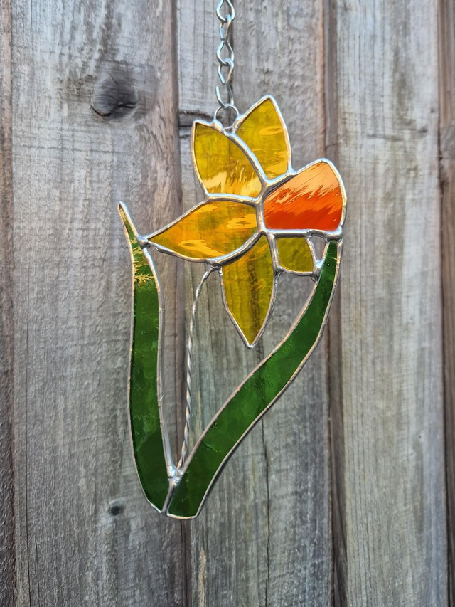 Daffodil suncatcher