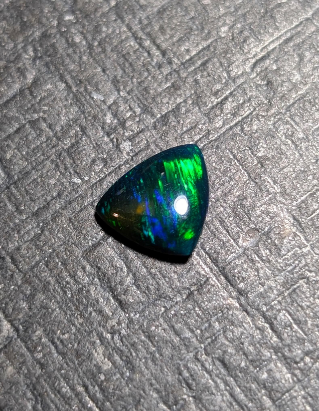 Opale Éthiopienne 2,15 carats 